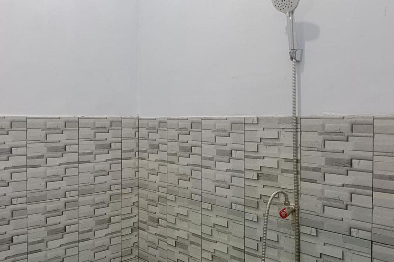Kelapa Gading Homestay Syariah Redpartner Banyuwangi  Dış mekan fotoğraf