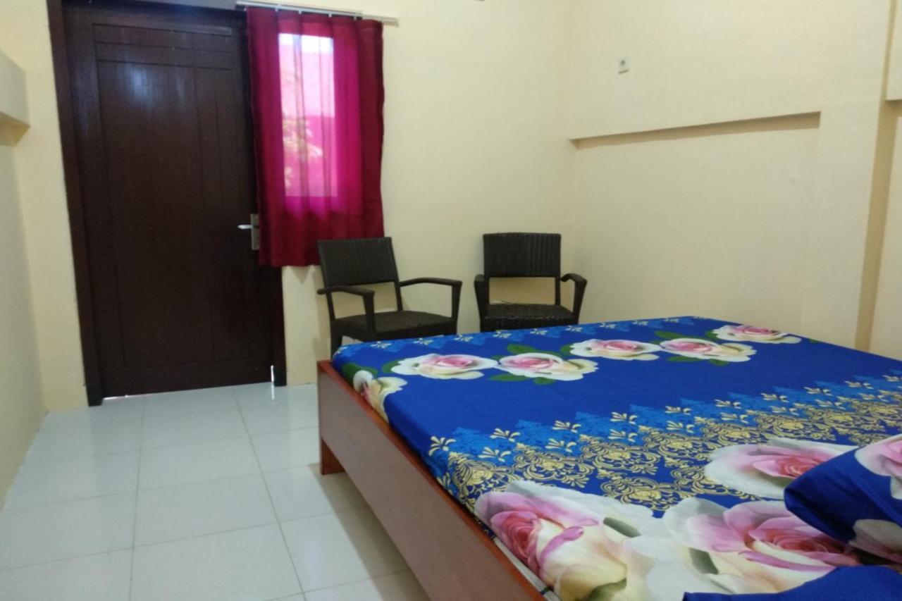 Kelapa Gading Homestay Syariah Redpartner Banyuwangi  Dış mekan fotoğraf