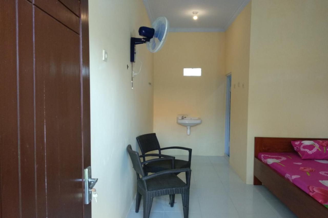 Kelapa Gading Homestay Syariah Redpartner Banyuwangi  Dış mekan fotoğraf